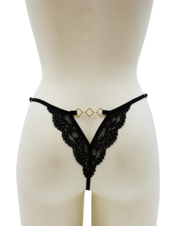 Tanga noir en dentelle avec bijou losanges dorés